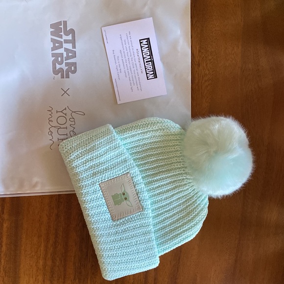 Love Your Melon Baby Yoda Seafoam Adult Beanie. - Picture 2 of 5